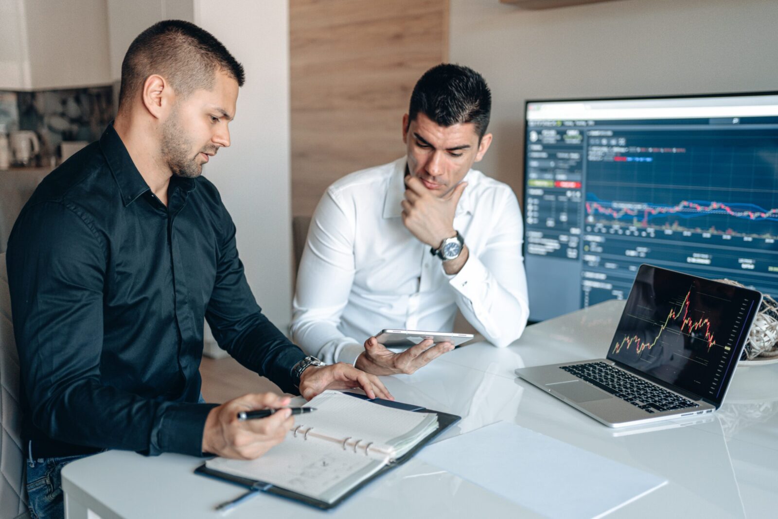 Outsourced Vs In House SEO